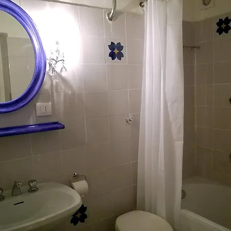 Casa Vicolo Del Leopardo Trastevere Rome
